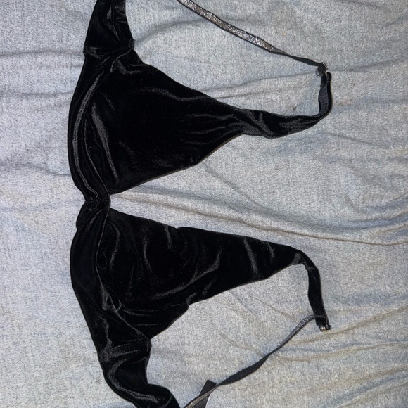 Victoria's Secret Black Triangle Bra Intimates - Picture 1 of 2